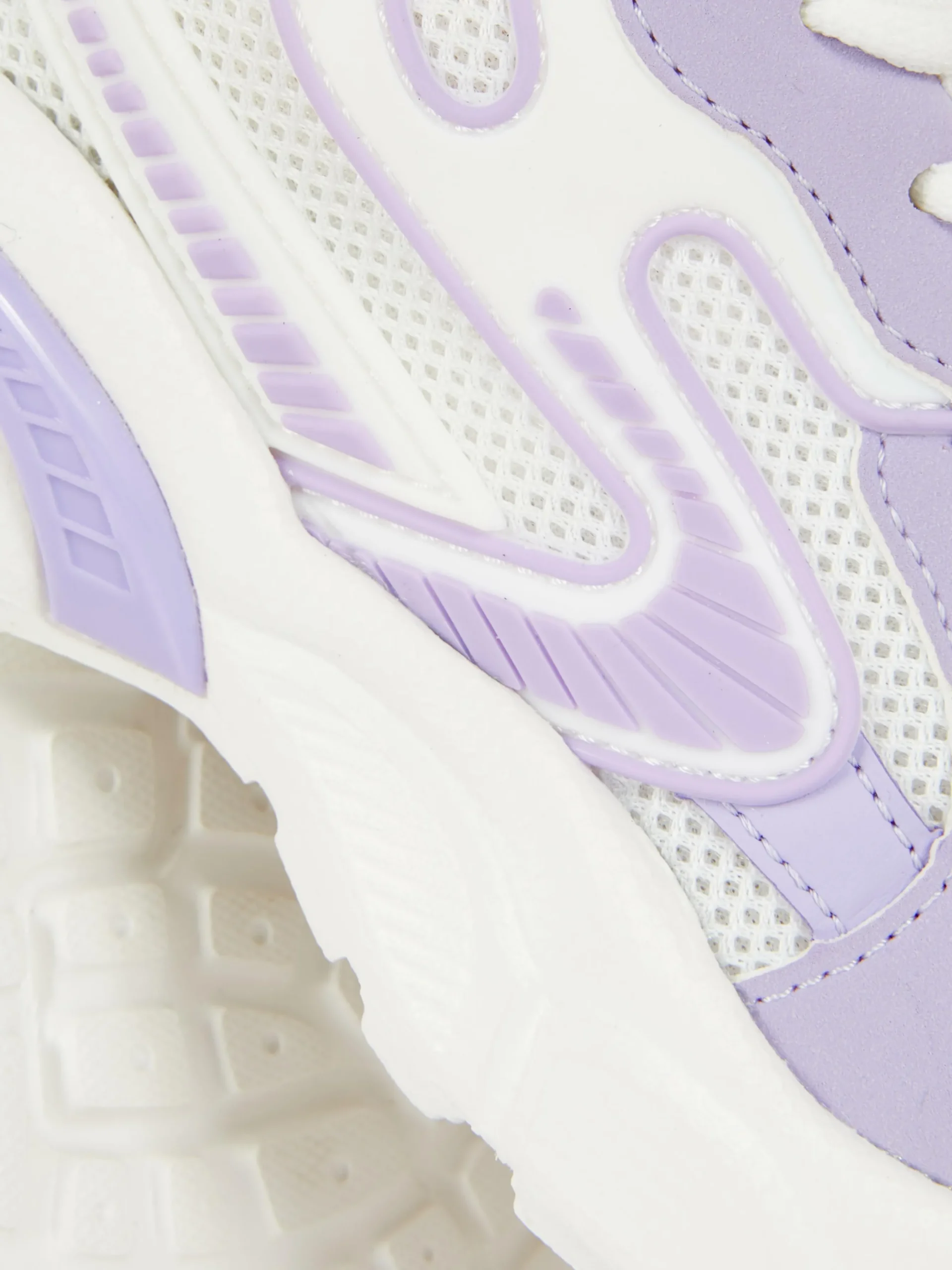 Baskets à Semelle épaisse Et Empiècements