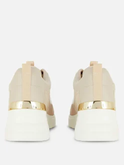 Baskets Compensées Avec Finitions Métallisées