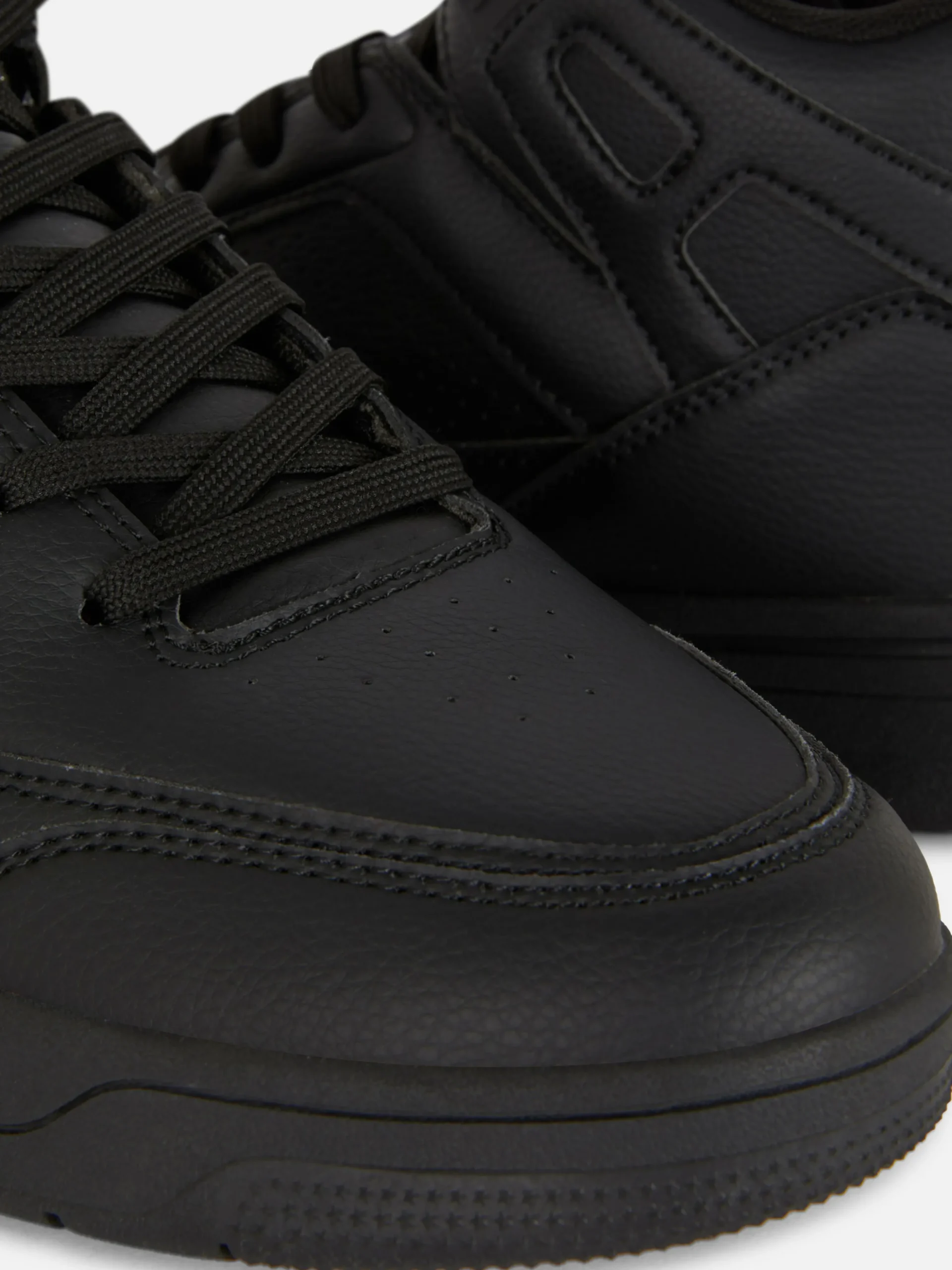 Baskets Montantes De Basket-ball