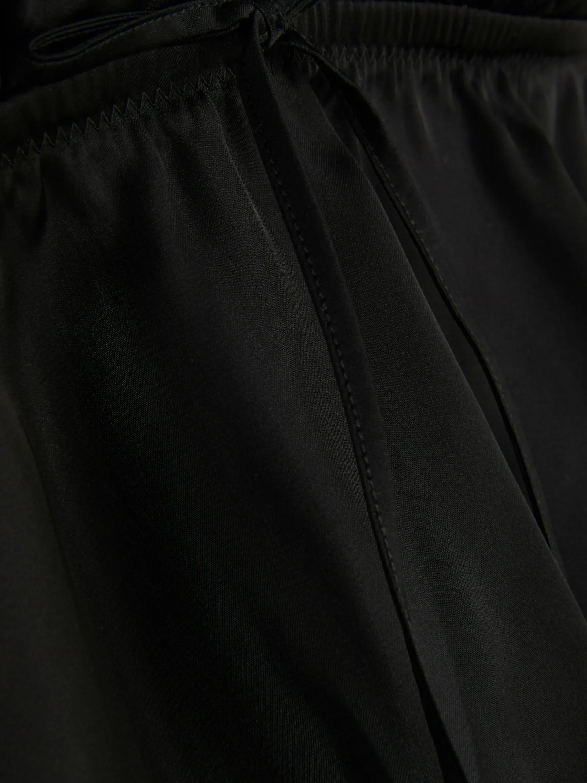 Brassière Triangle Volantée En Satin