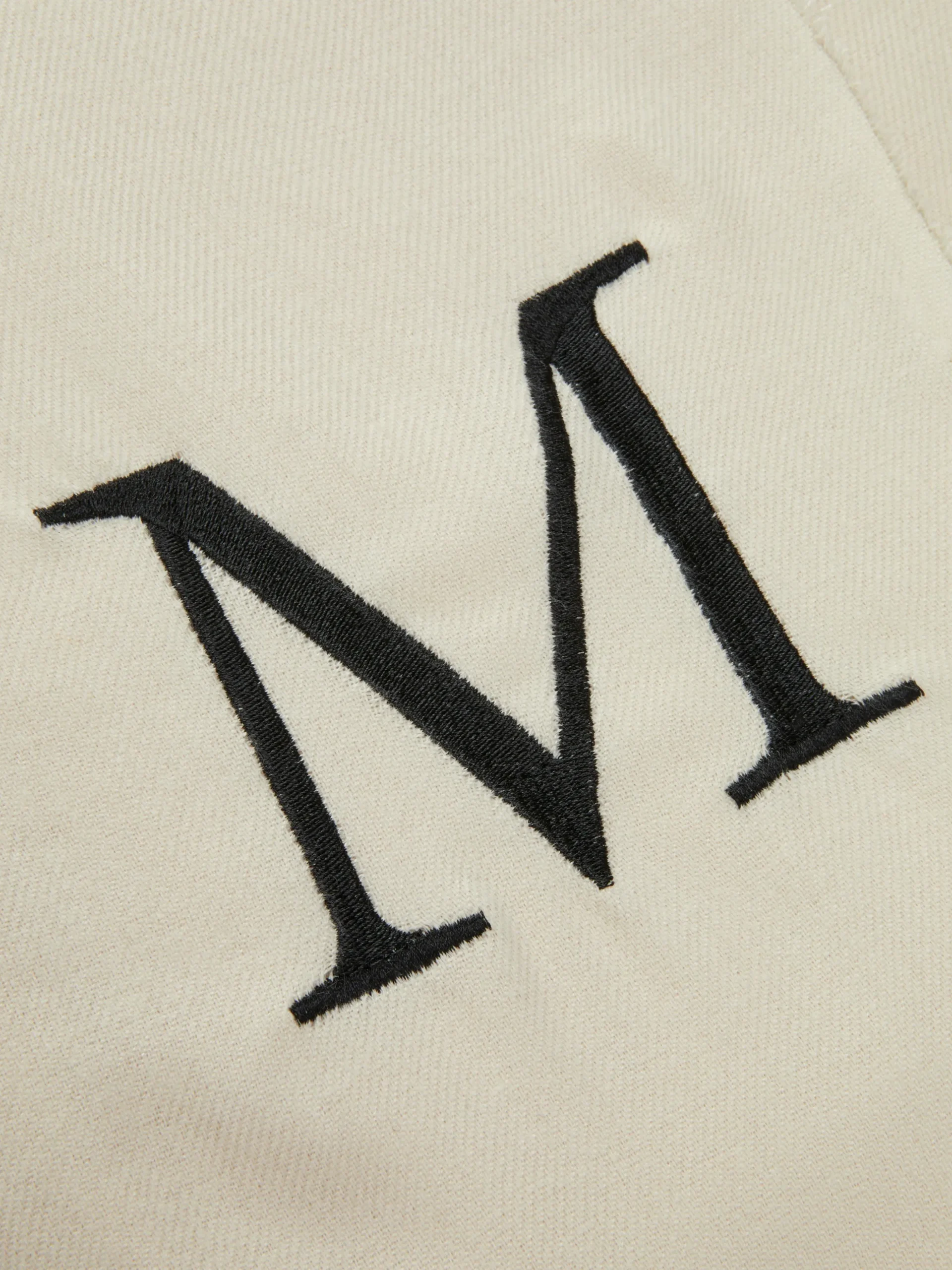 Écharpe Brodée Avec Initiale Monogramme