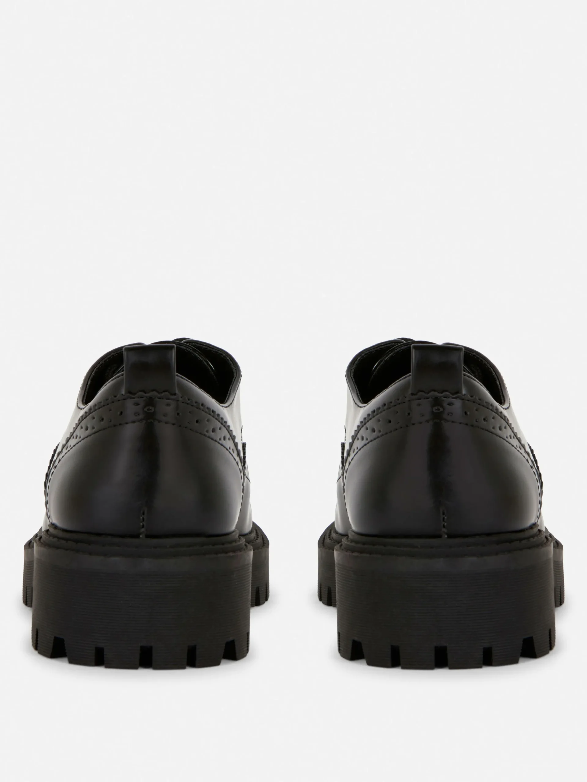 Chaussures Richelieu épaisses à Lacets