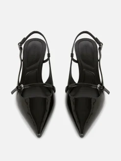 Chaussures Vernies à Talon Bas Et à Boucle