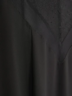 Chemise De Nuit En Maille Et Dentelle