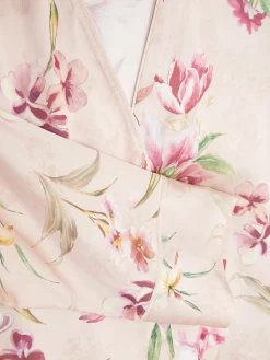 Chemise De Nuit En Satin Floral à Encolure En V