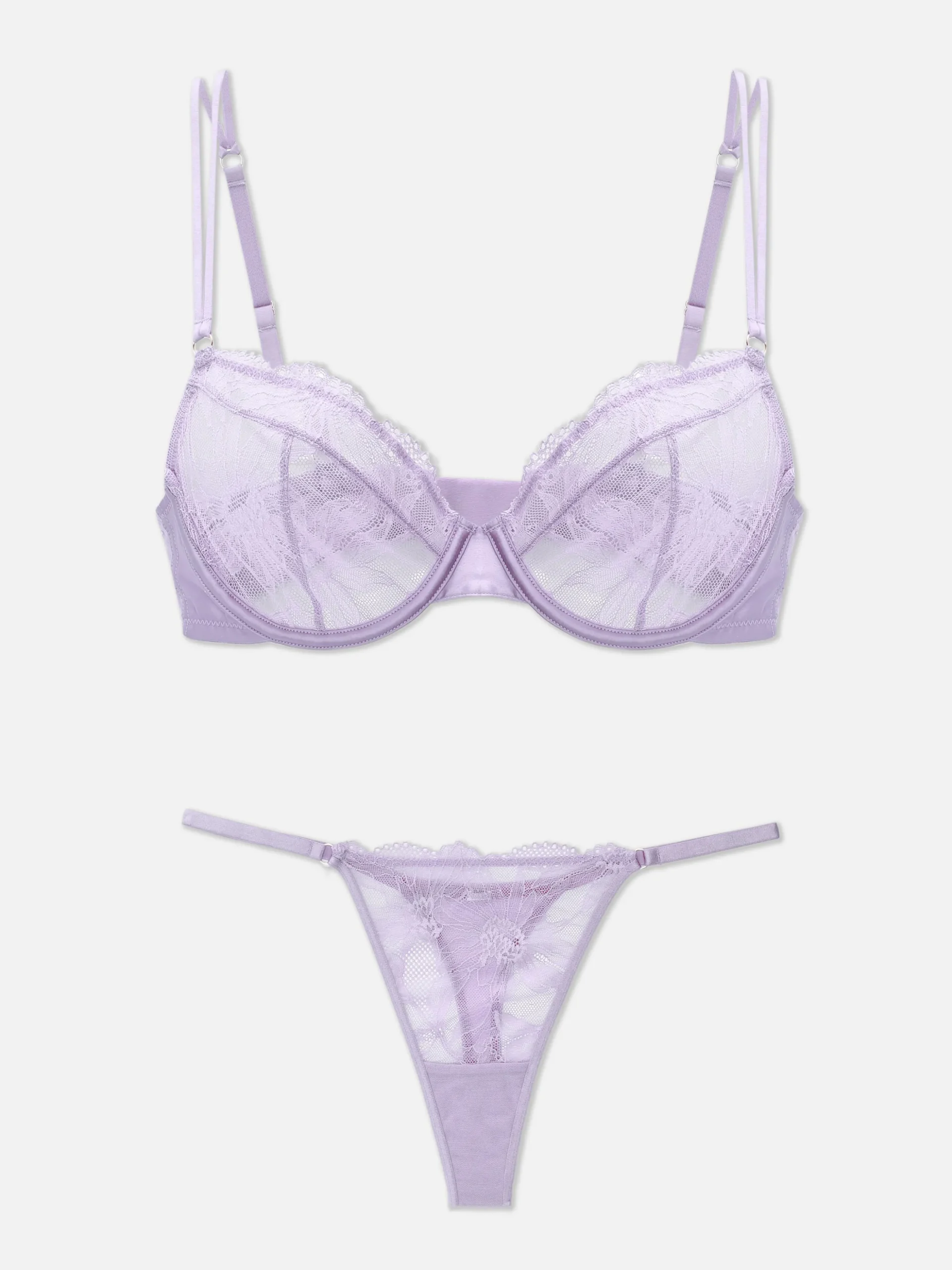 Ensemble Soutien-gorge Non Rembourré Et String En Dentelle