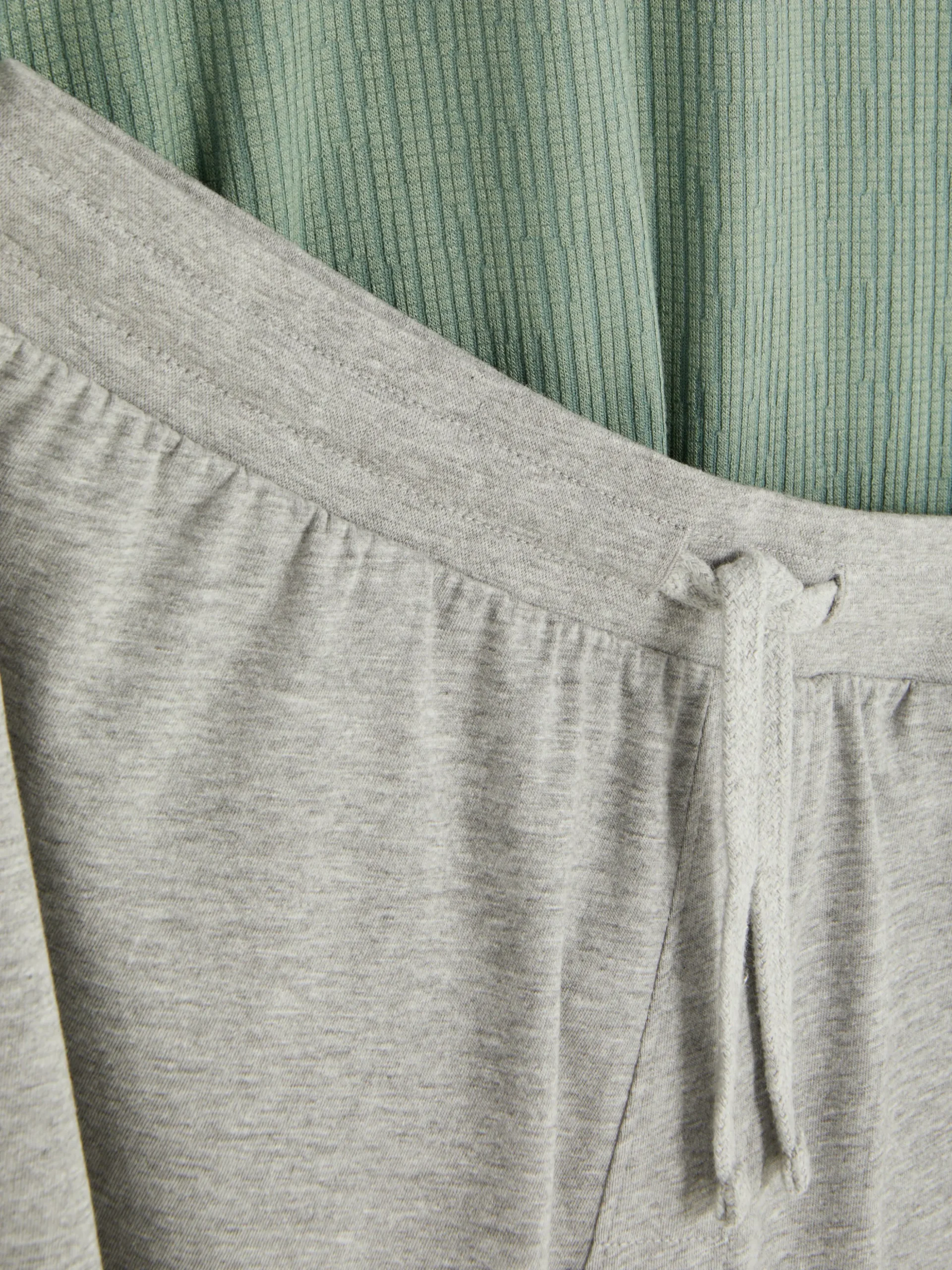 Pyjama T-shirt Texturé Et Short En Jersey