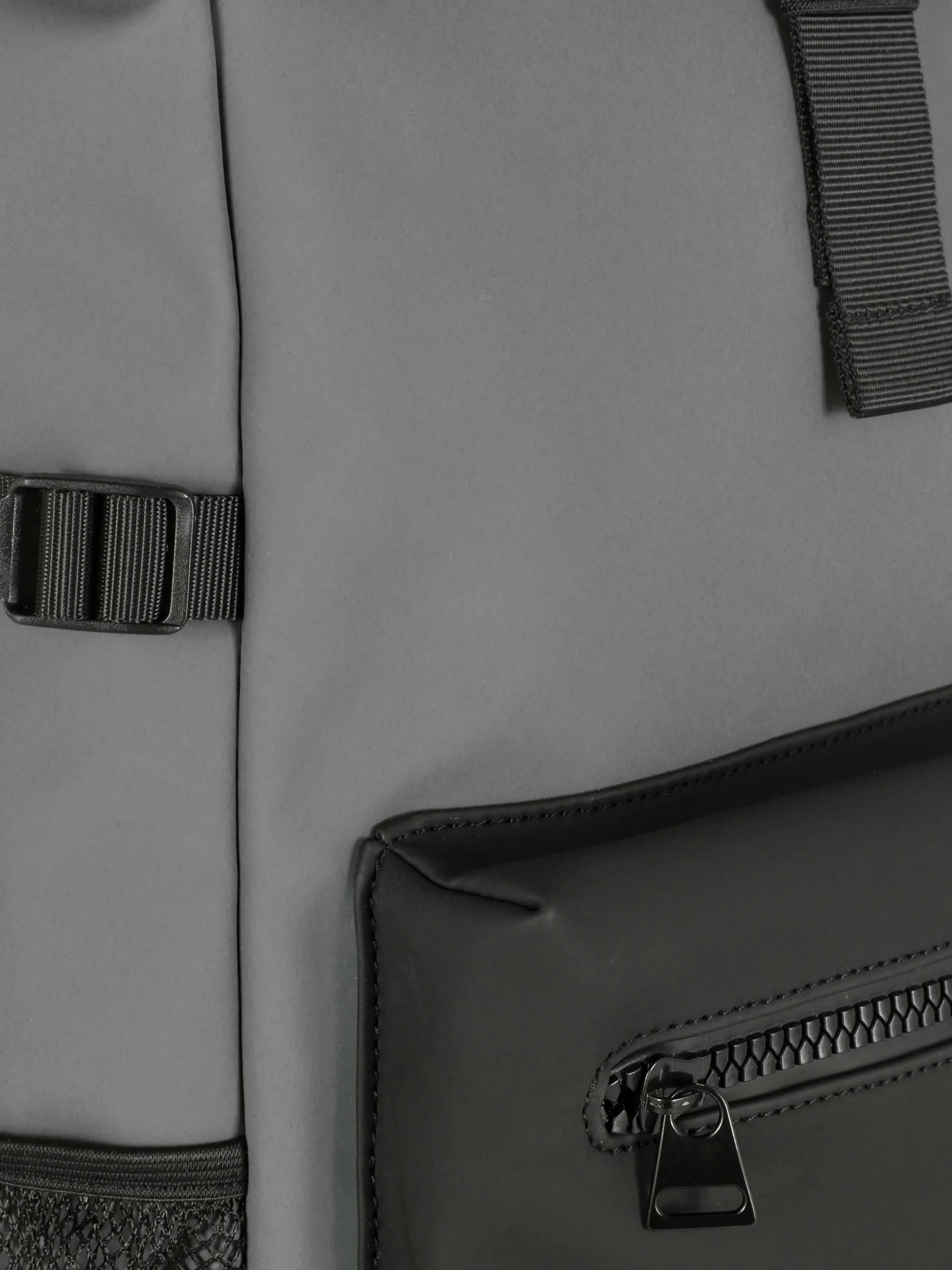 Sac à Dos Caoutchouté Rabattable Sur Le Dessus