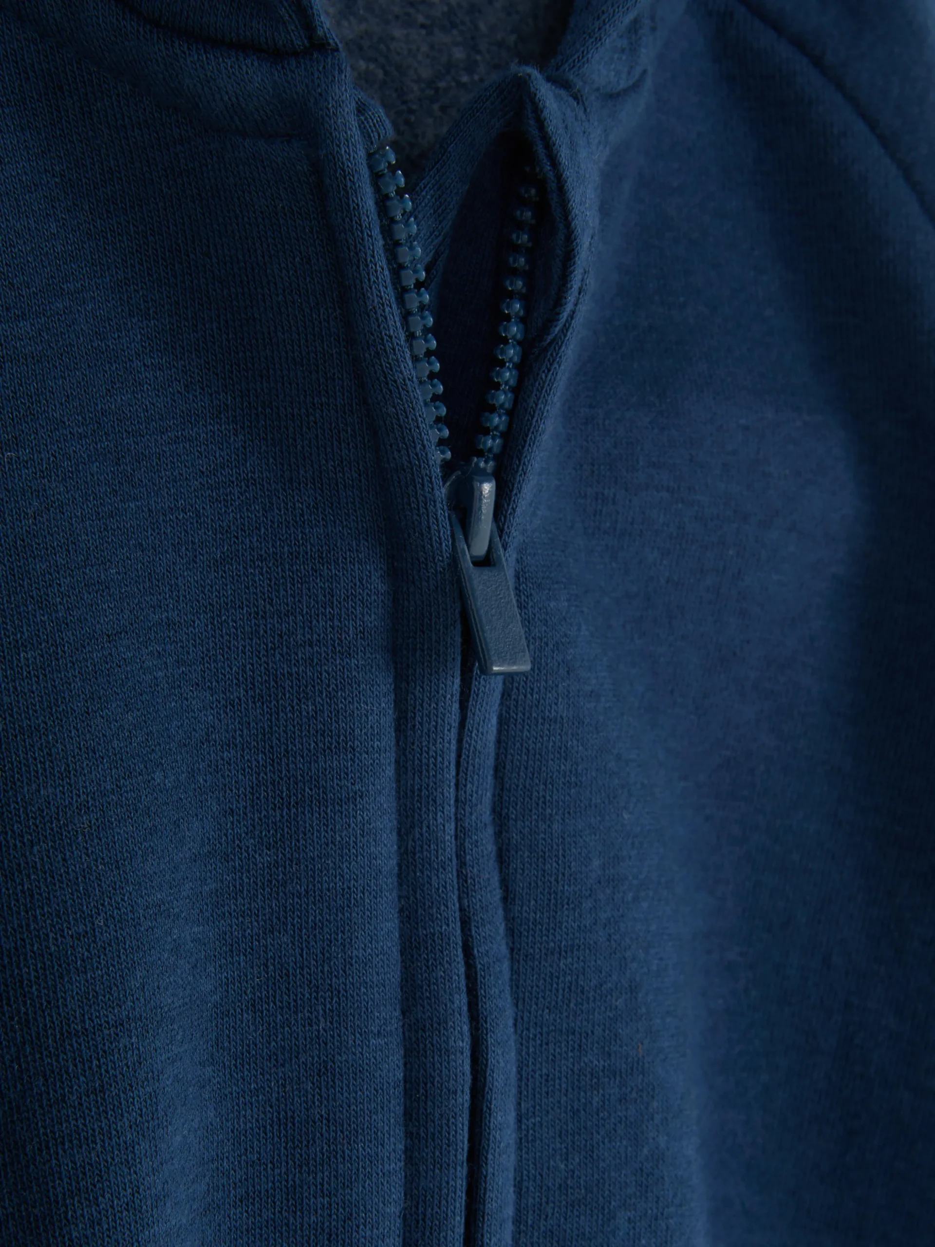 Sweat à Capuche Zippé