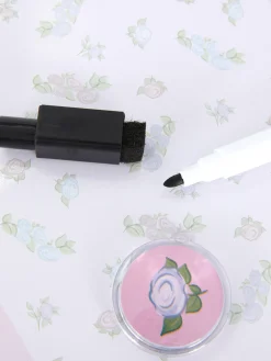 Tableau Blanc à Motif Floral